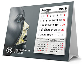 Desktop calendar with a breakable calendar